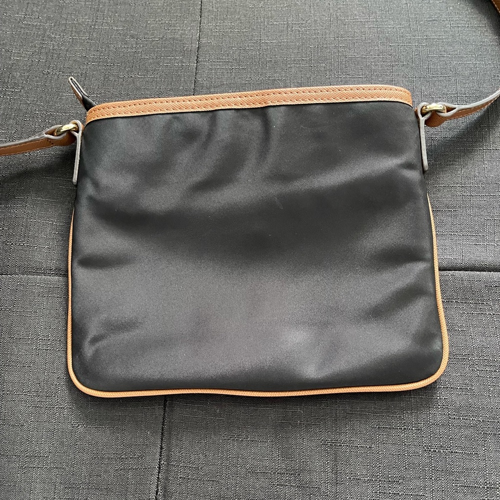 Michael Kors Crossbody - Picture 3 of 3